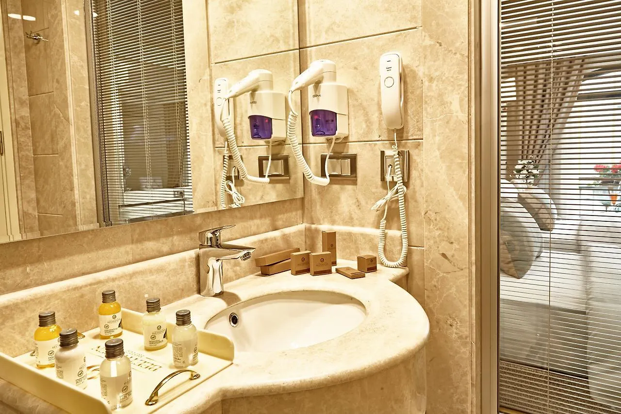 Beethoven Hotel - Special Category Istanbul