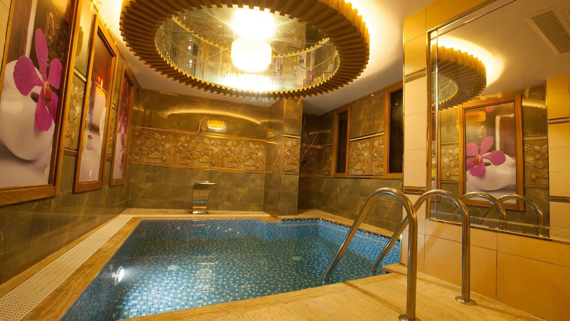 Beethoven Hotel - Special Category Istanbul